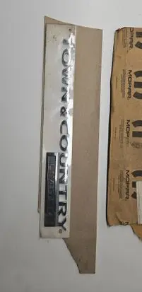 Chrysler Town u0026 Country V Tailgate trim 05113424AA 40991