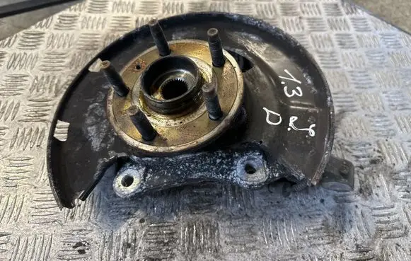 Opel Astra J Front wheel hub