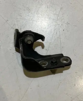 Ford Mustang VI Front door upper hinge 22800