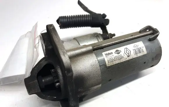 Dacia Duster II Starter motor 233003329R