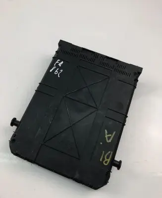 Peugeot 207 Fuse module 9664983080