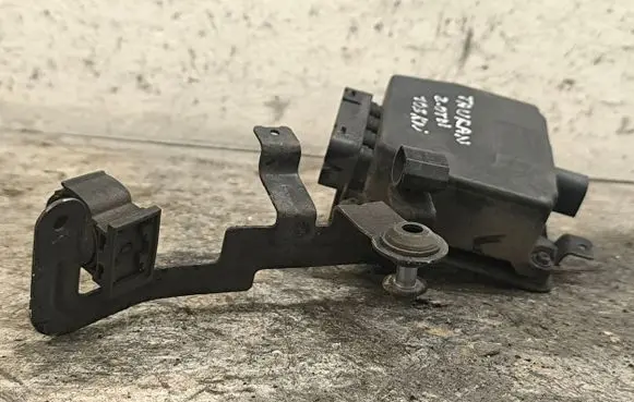 Volkswagen Touran I Turbo solenoid valve 600906625