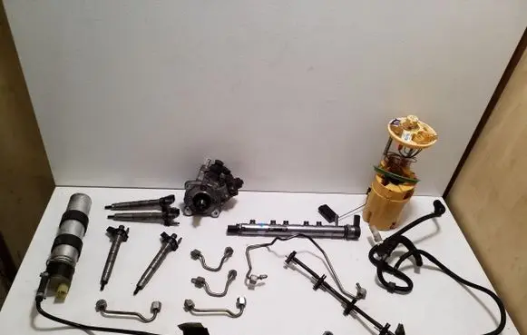 BMW X5 F15 Fuel injection system set 0445117030 7823461 0445010528