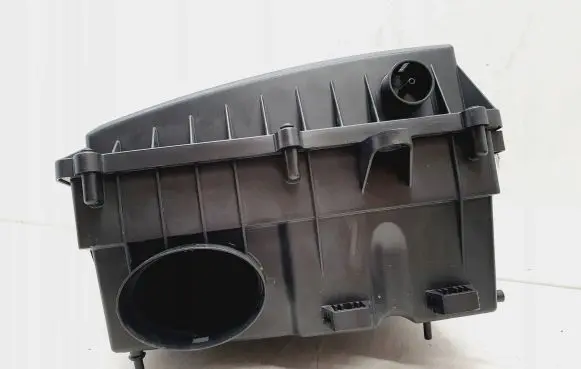 Volkswagen Amarok Air filter box 2H6129607