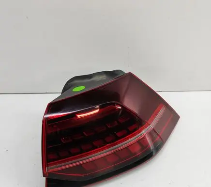 Volkswagen Golf VII Rear/tail lights 5G0945208G