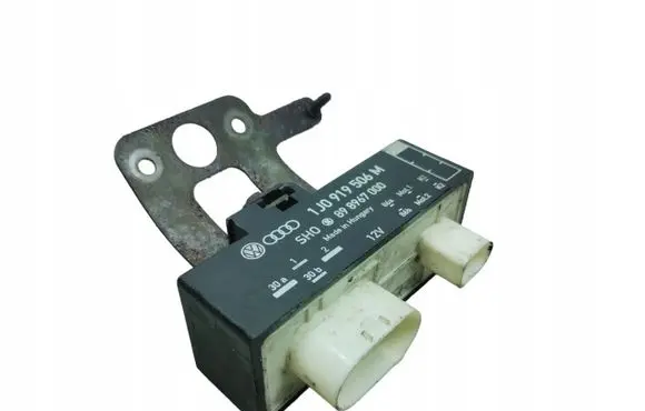 Skoda Fabia Mk2 (5J) Coolant fan relay 1J0919506M