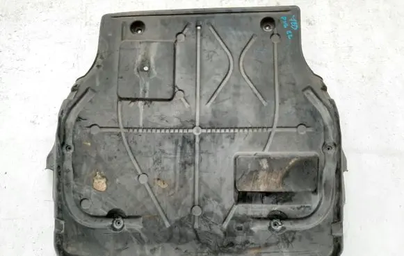 Volkswagen Multivan T6 Engine splash shield/under tray 7E0805685A