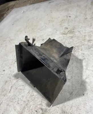 Volkswagen Golf IV Brake cooling air channel/duct 1j0121467a