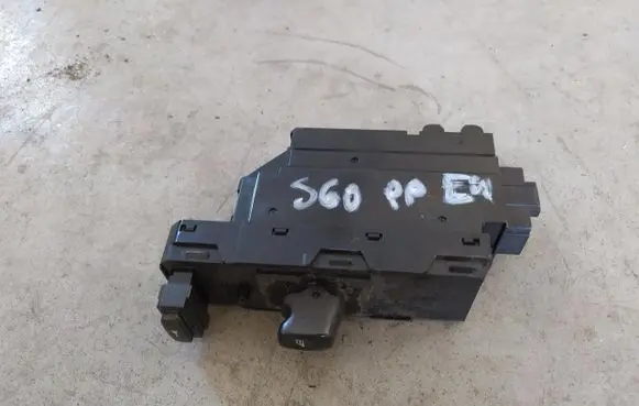 Volvo S60 Electric window control switch 30658147
