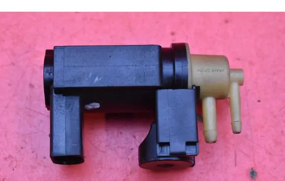 Volvo S90, V90 Vacuum valve 31339808