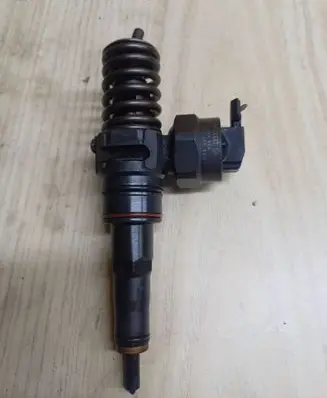 Fuel injector