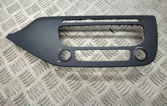 KIA Ceed Radio/GPS head unit trim 84740A2000