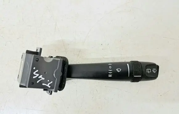 Volvo V70 Wiper control stalk 8691545