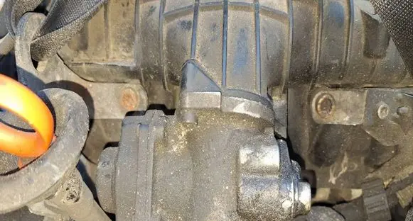 Volkswagen PASSAT B6 EGR valve 