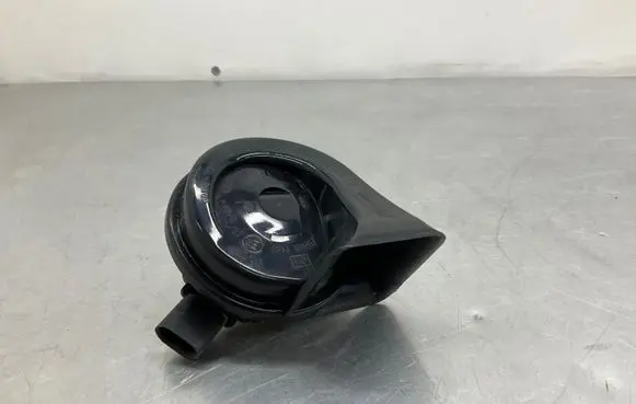 BMW 5 F10 F11 Horn signal 3881157