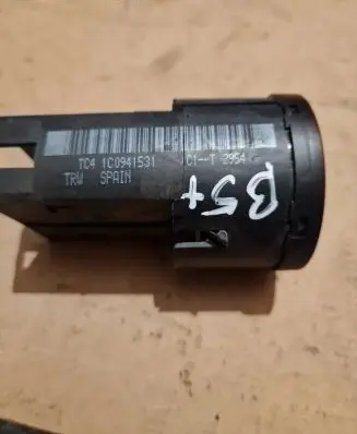 Volkswagen PASSAT B5.5 Light switch 1C0941531