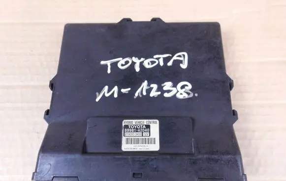 Toyota RAV 4 (XA40) Other control units/modules 8998142040
