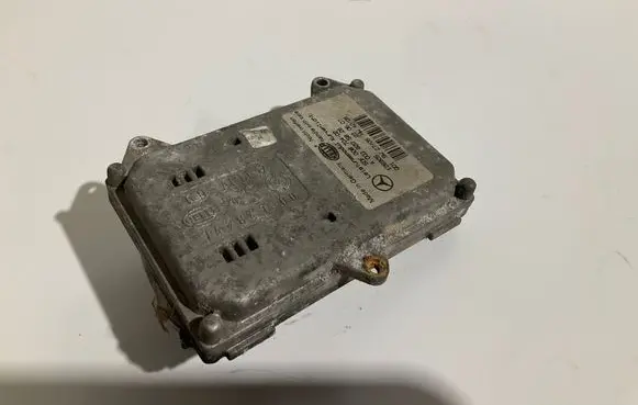 Mercedes-Benz E W211 Headlight ballast module Xenon A0038205826 126905 5DF00870402