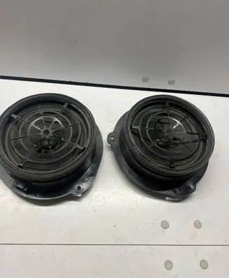 Audi A4 S4 B9 Subwoofer speaker 