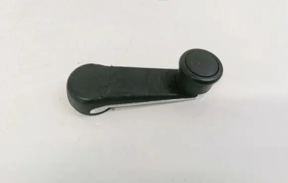 Volkswagen PASSAT B5 Front door window winding handle 3B5839595