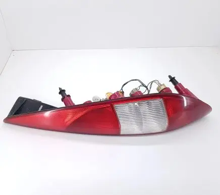 Ford Mondeo Mk III Rear/tail lights 1S7113404C