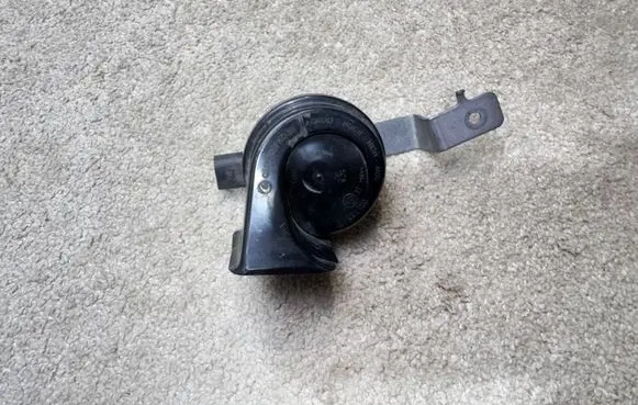 Mercedes-Benz E W213 Alarm system siren A2135424400 6033FB2854 0080402013
