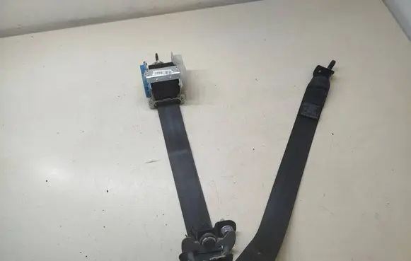 KIA Sorento Third row seat belt 898102P020