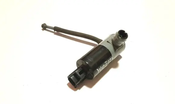 Volvo V40 Headlight washer pump 1019873 140710A