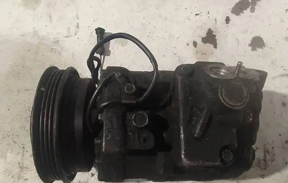 Volkswagen PASSAT B5 Air conditioning (A/C) compressor (pump) 8D0260808 7SBU16C GE4472208181