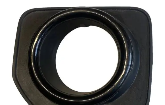Land Rover Discovery 4 - LR4 Front fog light trim/grill LR051335