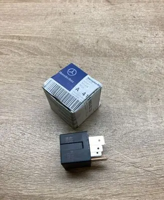 Smart ForTwo III C453 Other relay A4159820223 8200333352