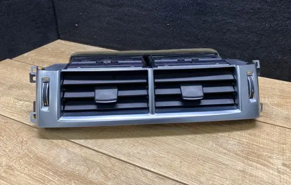 Land Rover Range Rover Sport L494 Dash center air vent grill DK6201820AA 08714 15112013