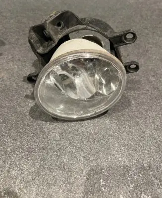 Toyota Auris E180 Front fog light 8121002110 90008490 29012015