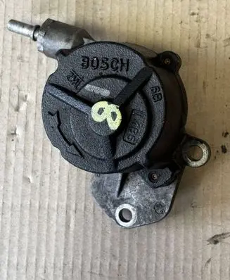 Citroen Xsara Picasso Vacuum pump BOSCH