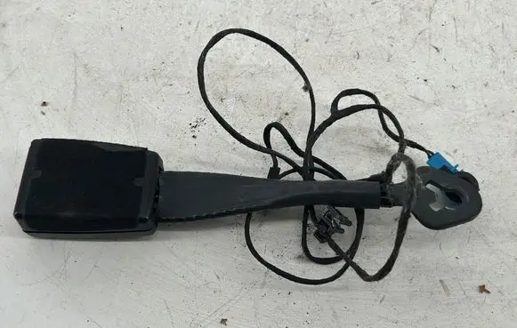 Volkswagen Jetta VI Front seatbelt buckle 5C6857756