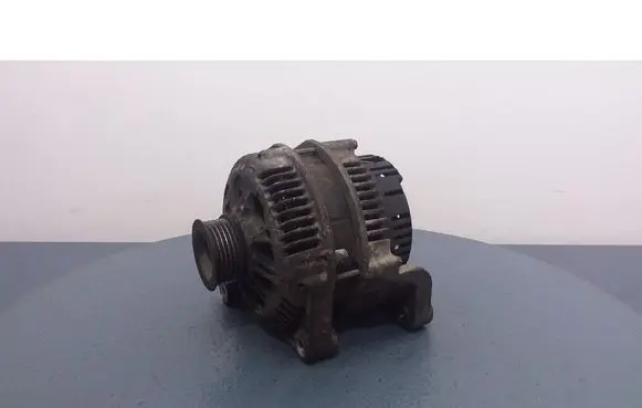 BMW 5 E39 Generator/alternator 2247389