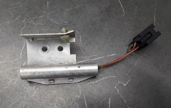 Ford Fiesta Heater blower motor/fan resistor 89FG12A000AC