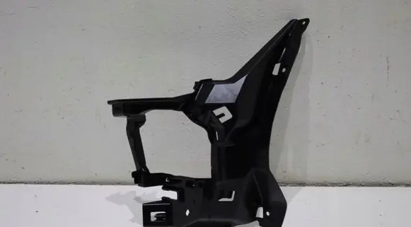 BMW 1 F20 F21 Front bumper mounting bracket 51117371739