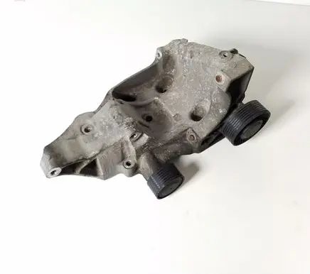 BMW 3 E90 E91 Generator/alternator bracket 7802639