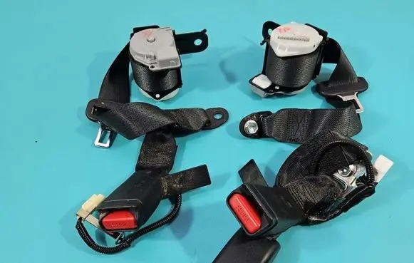 Toyota Auris E180 Rear seatbelt 7336002750 IMPRK1573062