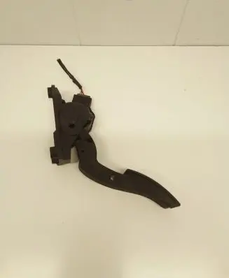 Hyundai i20 (GB IB) Accelerator throttle pedal 327001RXXX