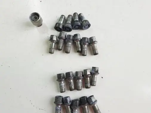 Audi A3 8Y Nuts/bolts 