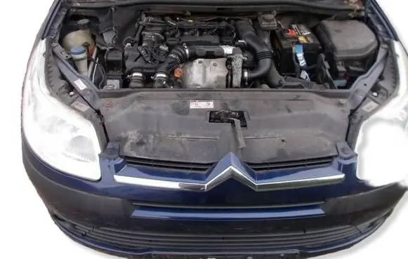 Citroen C4 I Radiator support slam panel 