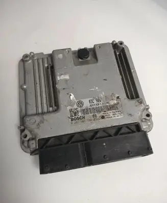 Volkswagen Golf V Engine control unit/module 03C906056CB 0261S02150 1039S08692