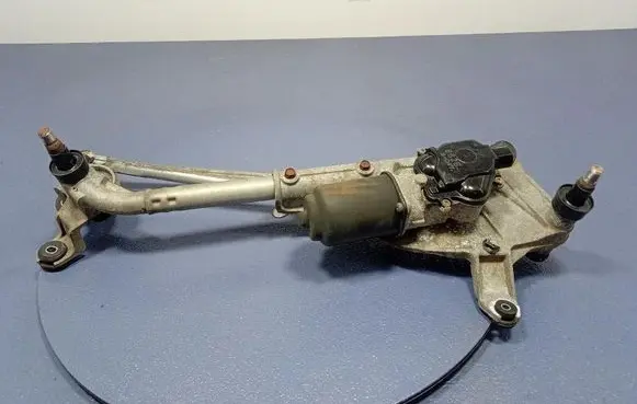 Honda Accord Front wiper linkage and motor 