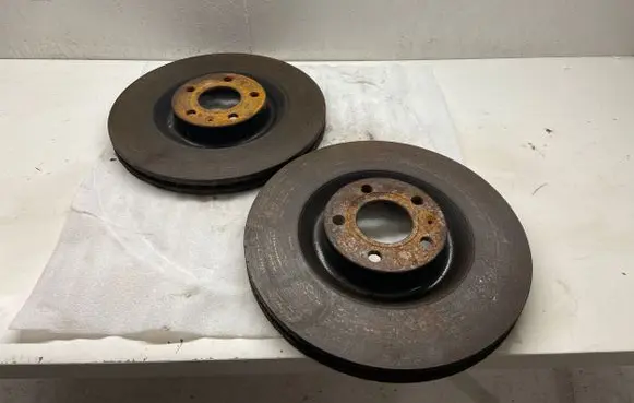 Audi A4 S4 B7 8E 8H Front brake disc