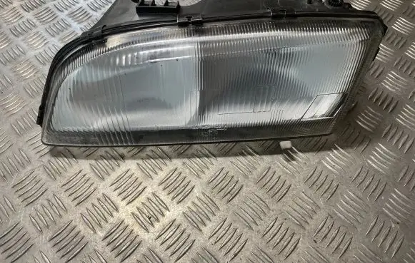 Volvo V70 Headlight/headlamp 14734300