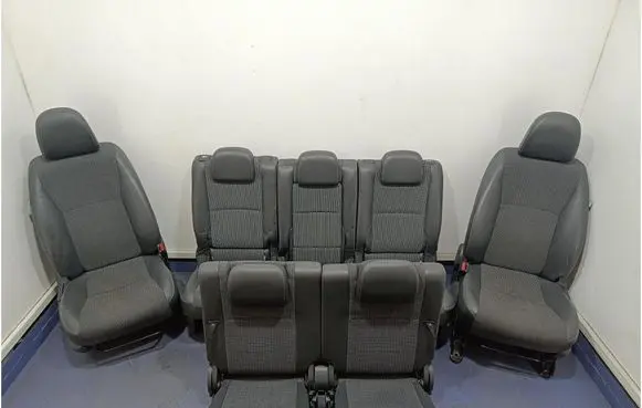 Toyota Verso-S Seat set