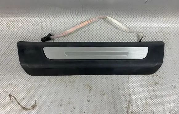 Audi Q7 4M Other sill/pillar trim element 4M0947418