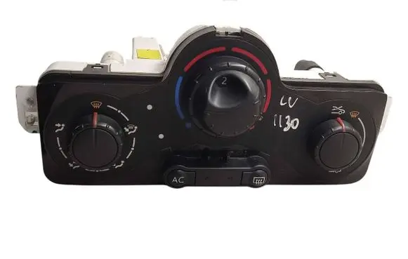 Renault Clio III Climate control unit 69590001 030967W 69597003